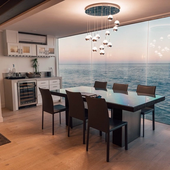 Film décoratif de fenêtre à la maison