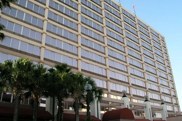 Avantages du film de contrôle solaire de construction