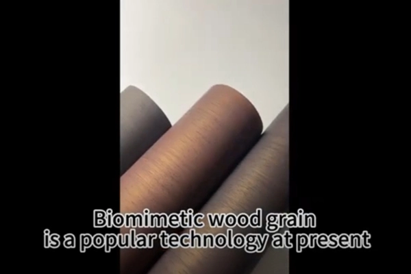 Grain de bois biomimétique